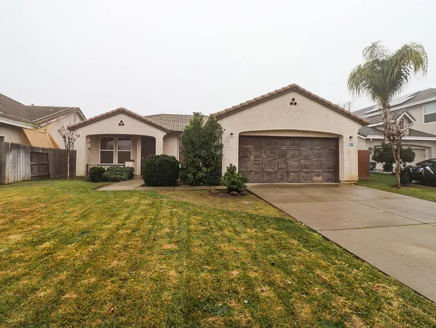 $360,000 | 924 Stanford Avenue, Madera, CA 93637