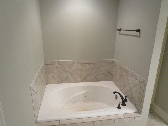 20 Poorhouse Road Seale, AL 36875 - Photo 8 of 19 a close view of a bathtub in bathroom