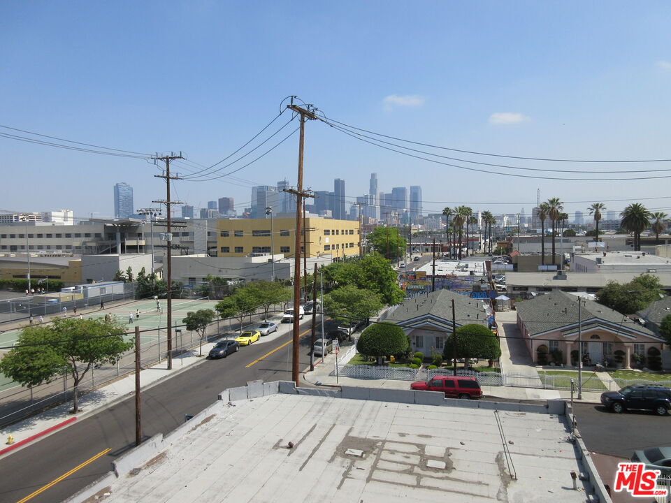 2108 Maple Avenue Los Angeles, CA 90011 - Photo 2 of 2 a city view