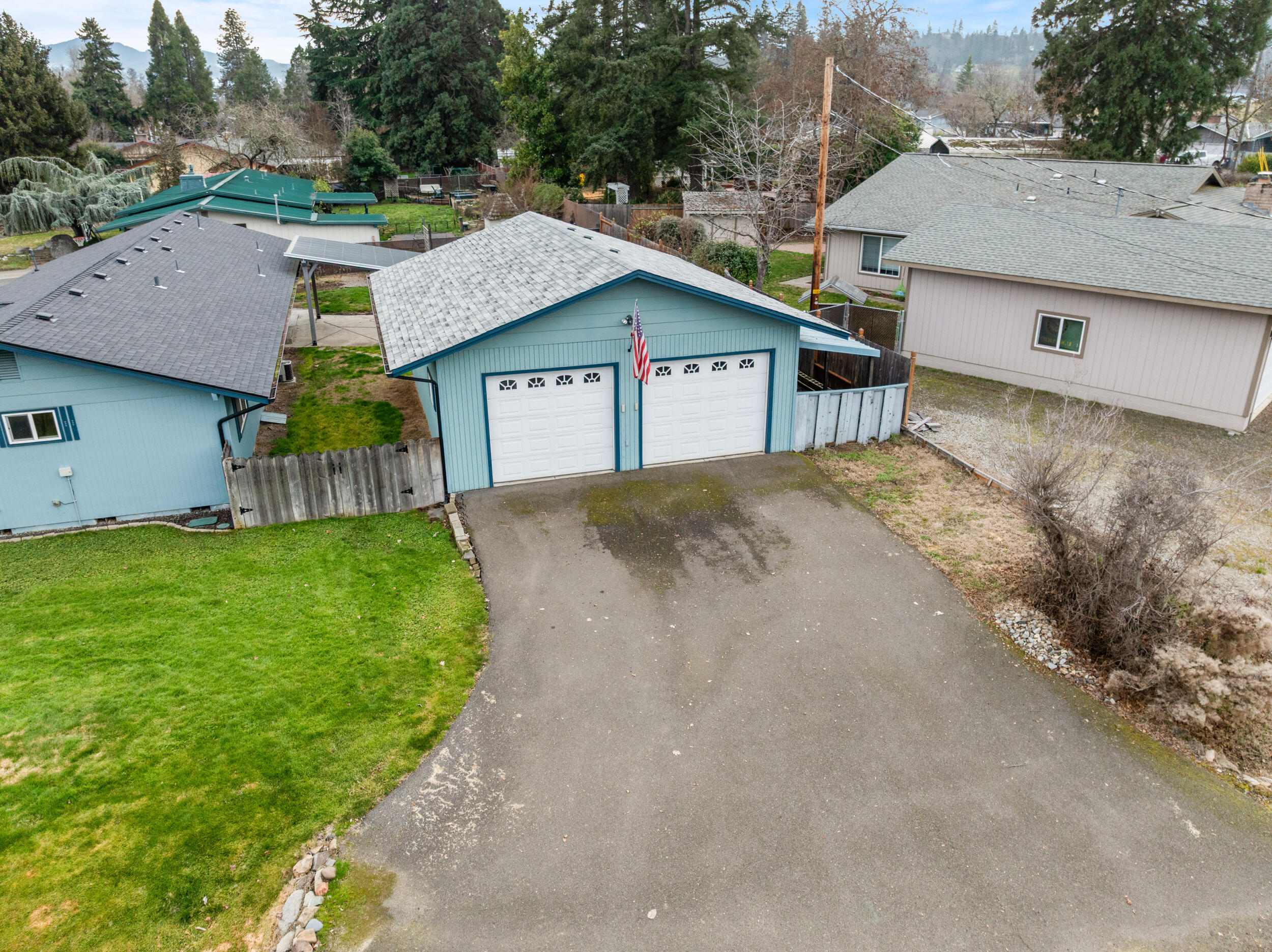 3371 Freeland Road Central Point, OR 97502 - Photo 30 of 38 3371-freeland-rd-dr-10