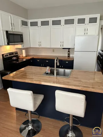 $259,000 | 1001 Market Street, Emporia, KS 66801