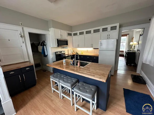 $259,000 | 1001 Market Street, Emporia, KS 66801