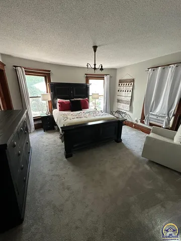 $259,000 | 1001 Market Street, Emporia, KS 66801