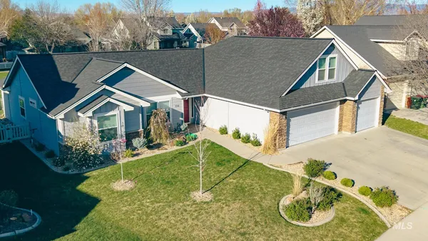 $565,000 | 334 East Burney Glen Drive, Meridian, ID 83646