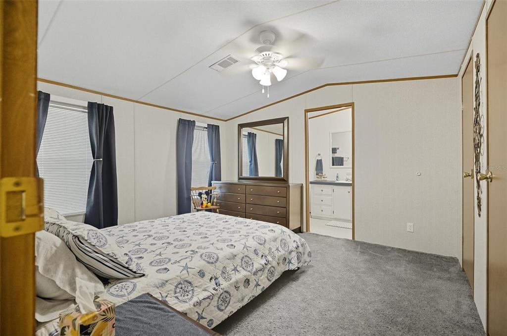 1635 Bass Avenue Seville, FL 32190 - Photo 13 of 84