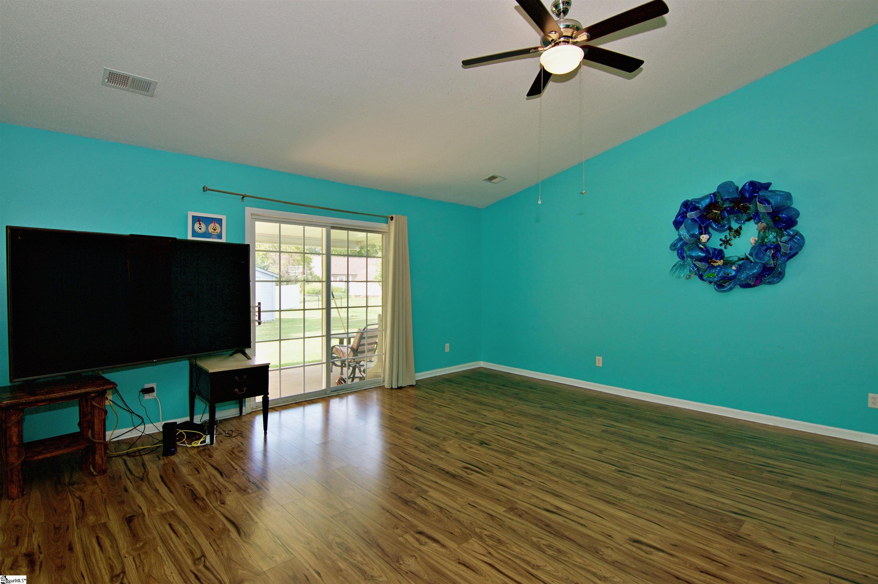 309 Dustin Reid Court Duncan, SC 29334 - Photo 6 of 29 Gallery Image 6