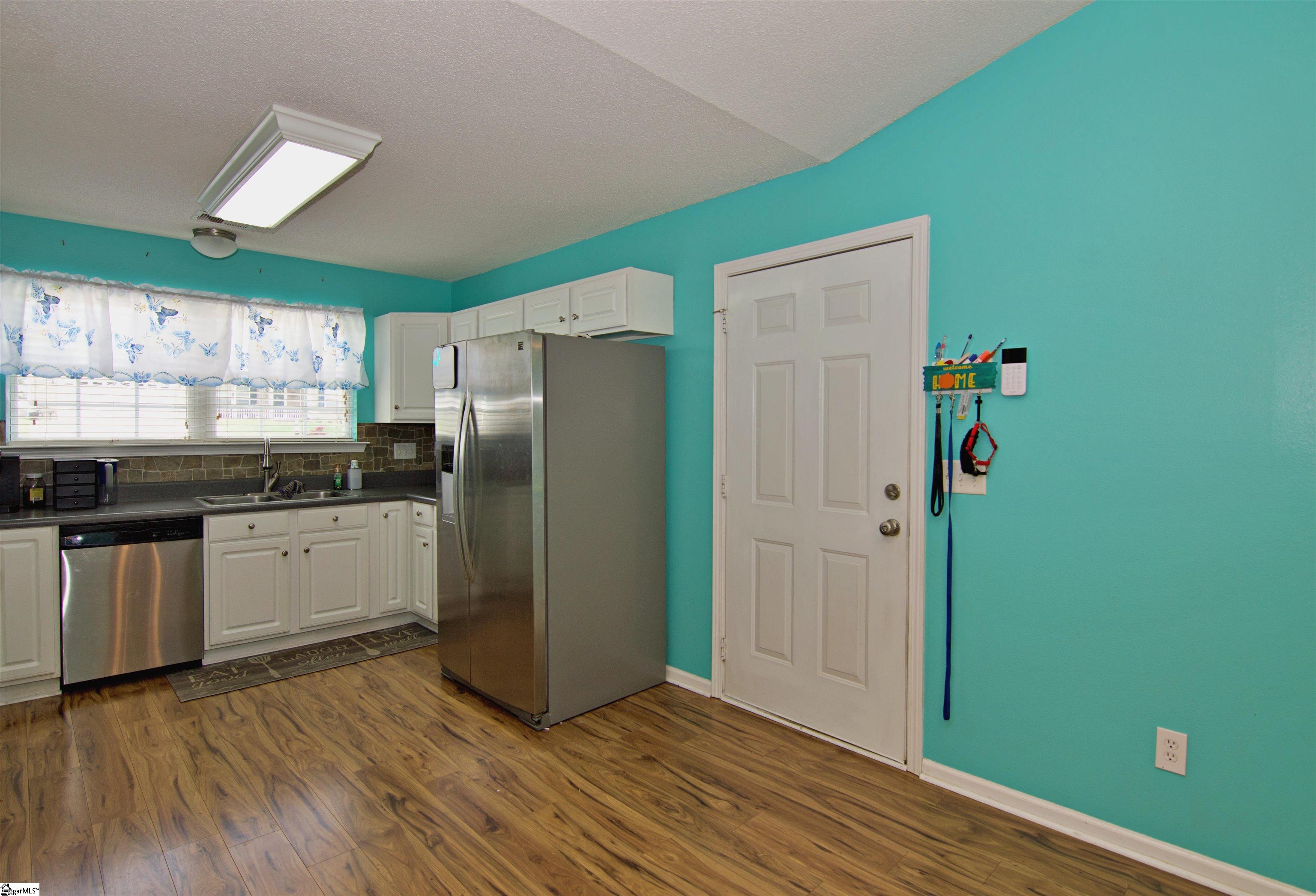 309 Dustin Reid Court Duncan, SC 29334 - Photo 9 of 29 Gallery Image 9