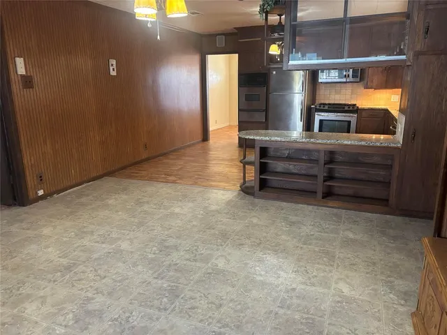 $186,000 | 1103 West 11th Street, McGregor, TX 76657