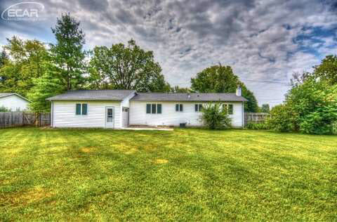 6497 Lapeer Road Burton, MI 48509 - Photo 38 of 39 20444937-37.JPG