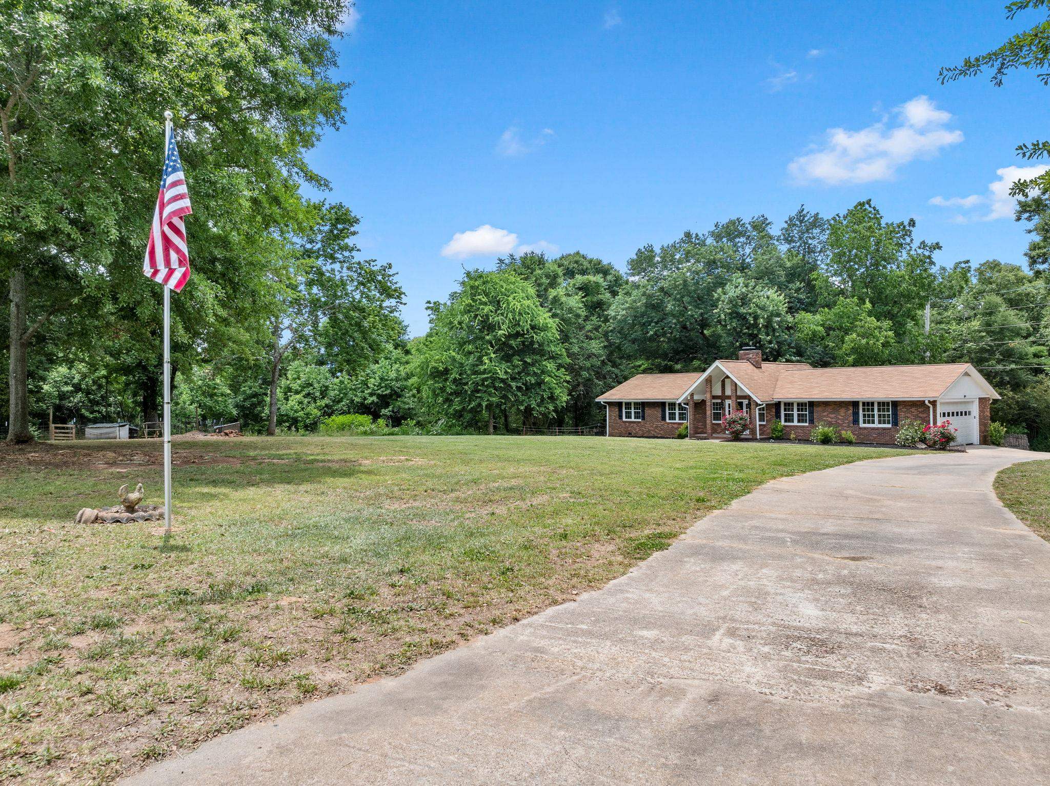 3410 Airline Road Anderson, SC 29624 - Photo 2 of 49 Gallery Image 2