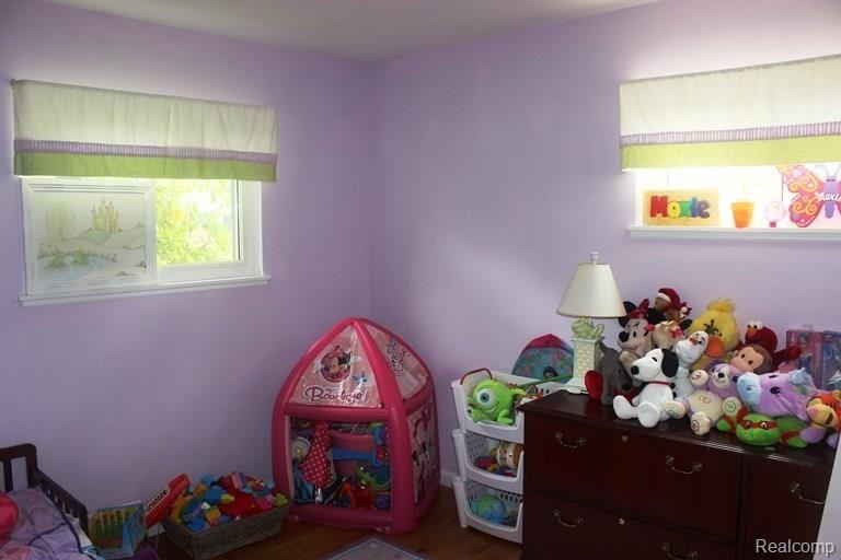 1679 Hampton Road Mount Clemens, MI 48043 - Photo 21 of 21 IMG_9992 - Copy.jpg