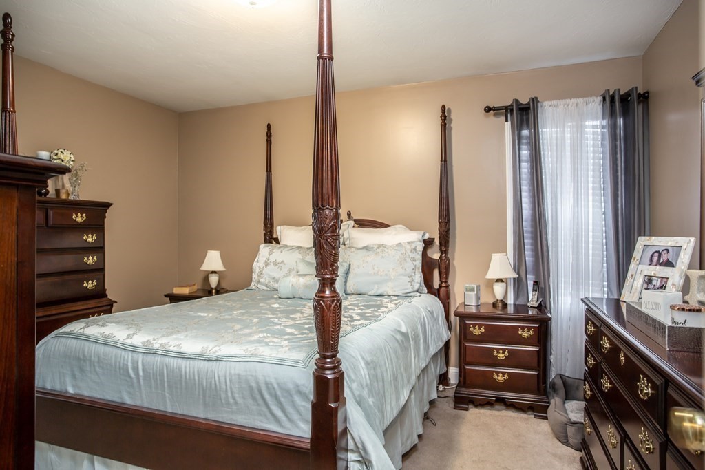 31 Abington Lane Fall River, MA 02721 - Photo 14 of 33 Gallery Image 14