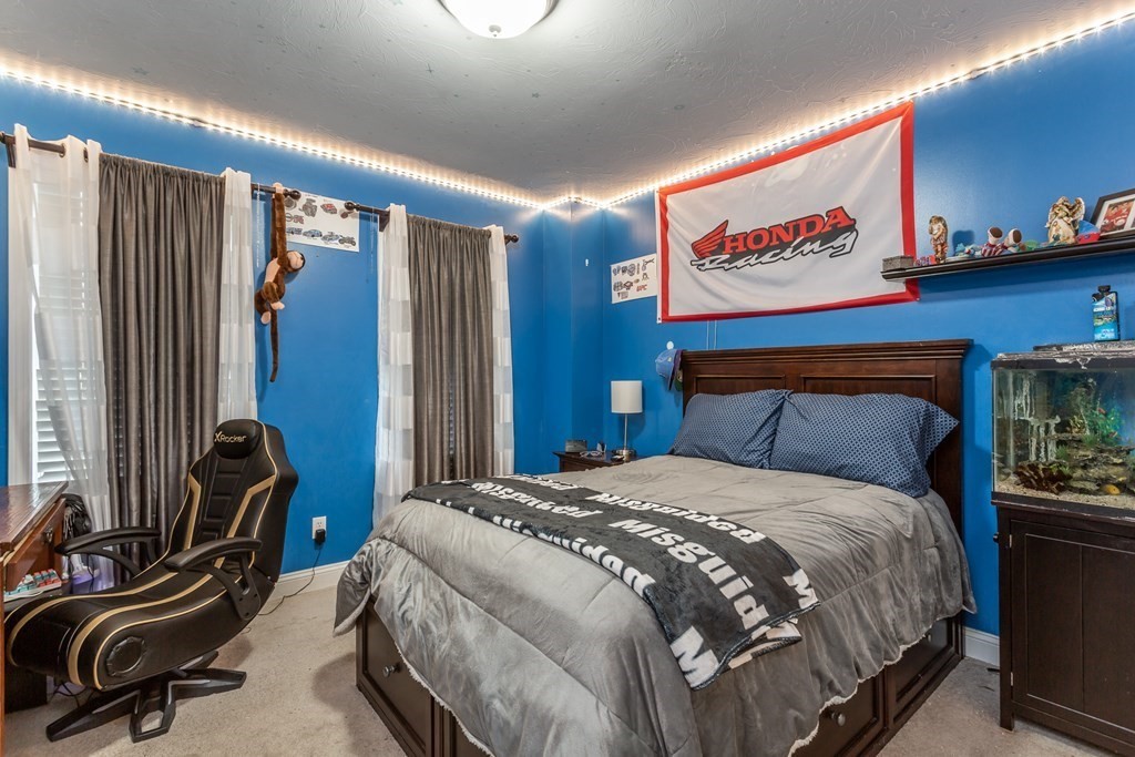 31 Abington Lane Fall River, MA 02721 - Photo 17 of 33 Gallery Image 17