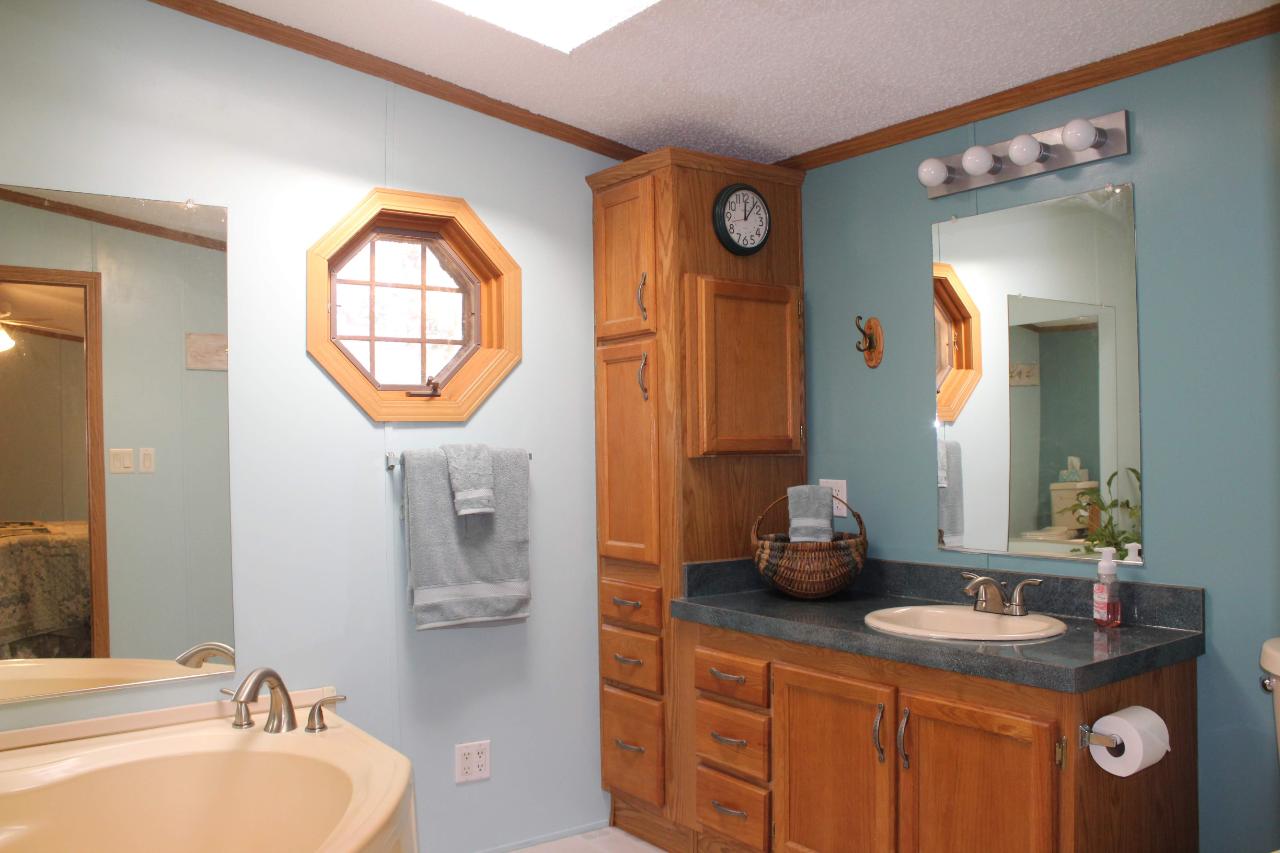 4626 River Bend Road Rhinelander, WI 54501 - Photo 11 of 41 Gallery Image 11