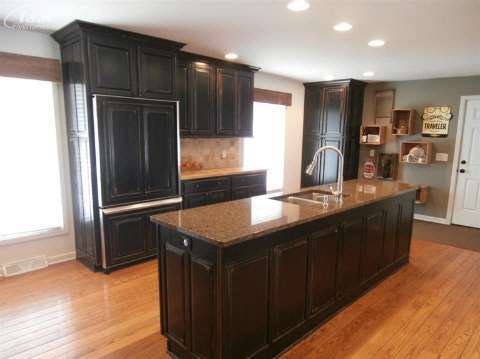 1117 Riverside Drive Owosso, MI 48867 - Photo 4 of 26 20395646-3.JPG