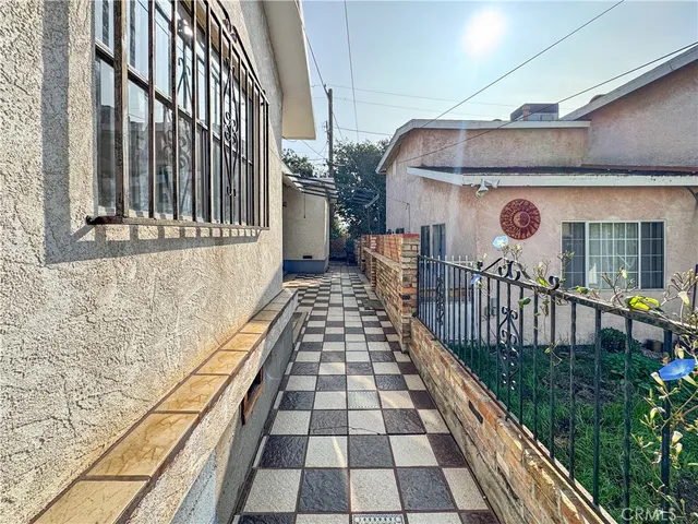 $1,059,000 | 2676 Roseview Avenue, Los Angeles, CA 90065