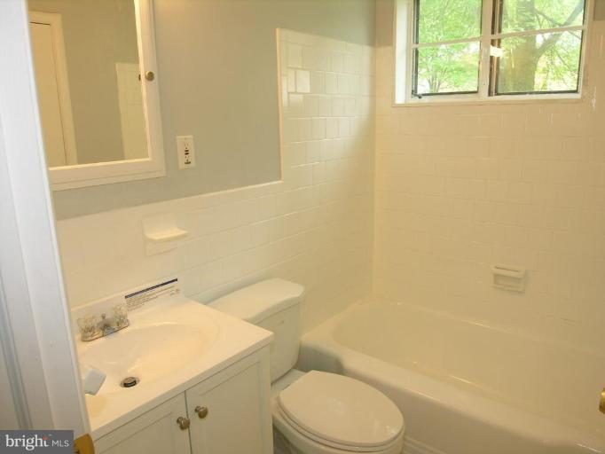 2912 Fenimore Road Silver Spring, MD 20902 - Photo 13 of 21 Bath #1