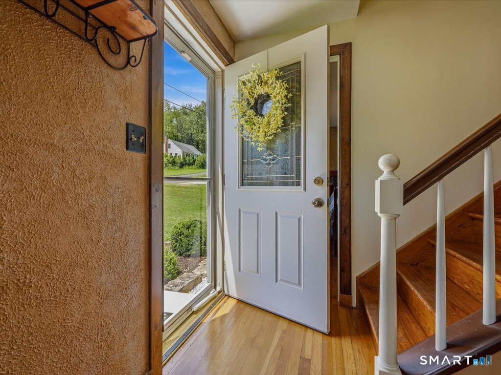 20 Bancroft Road Vernon, CT 06066 - Photo 4 of 40