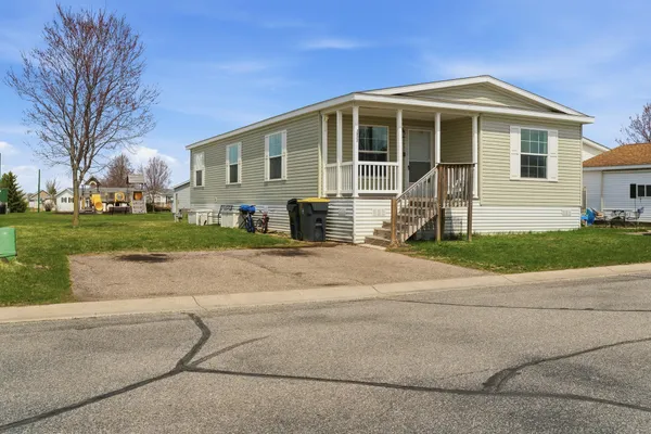 $173,000 | 2022 Morgan Way, North Mankato, MN 56003