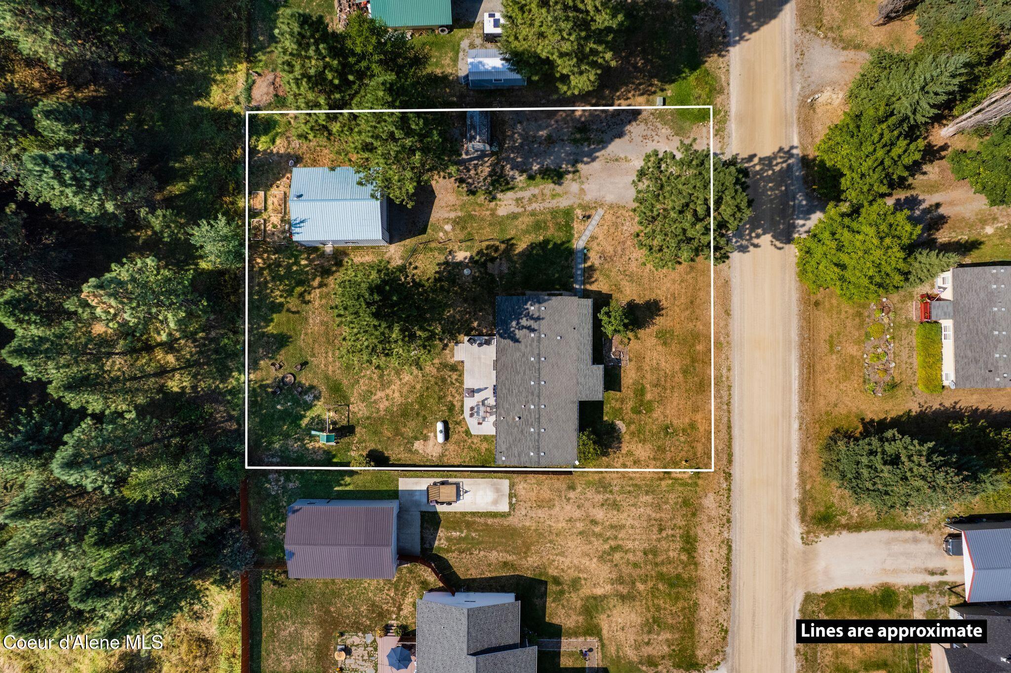 120 Shelby Road Laclede, ID 83841 - Photo 4 of 41 Nestled on spacious 0.41 acre lot