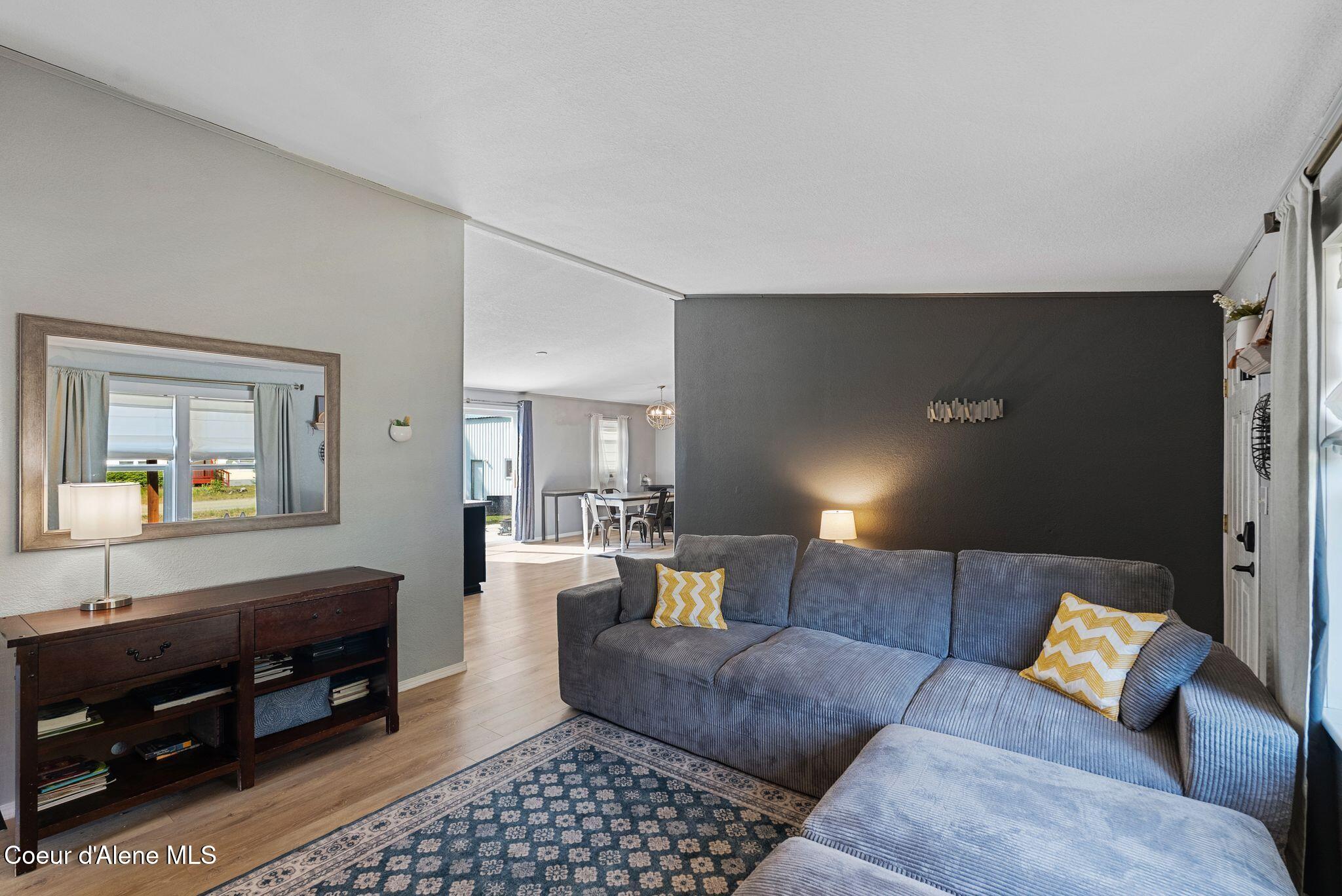 120 Shelby Road Laclede, ID 83841 - Photo 9 of 41 Family room and main living Space