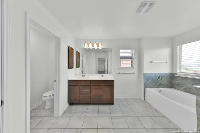 $2,550 | 11255 Sawyer Valley, San Antonio, TX 78254