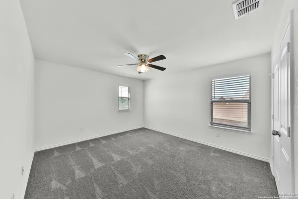 $2,550 | 11255 Sawyer Valley, San Antonio, TX 78254