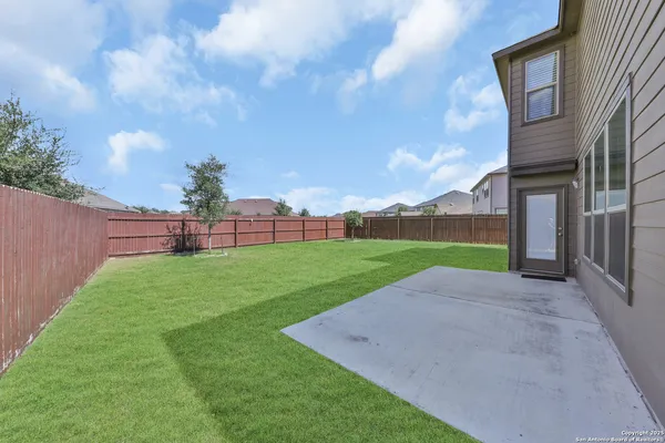 $2,550 | 11255 Sawyer Valley, San Antonio, TX 78254