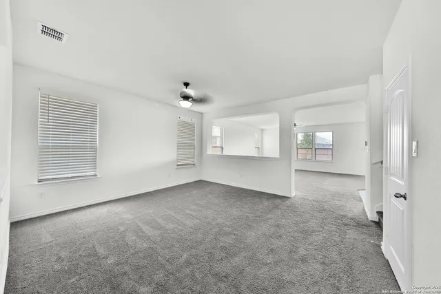 $2,550 | 11255 Sawyer Valley, San Antonio, TX 78254