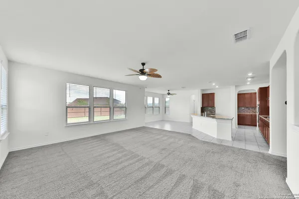 $2,550 | 11255 Sawyer Valley, San Antonio, TX 78254