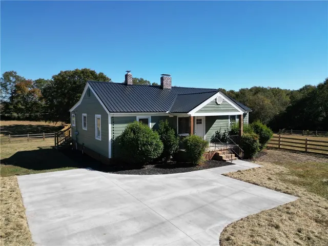 $289,900 | 129 Smith Motors Road, Belton, SC 29627