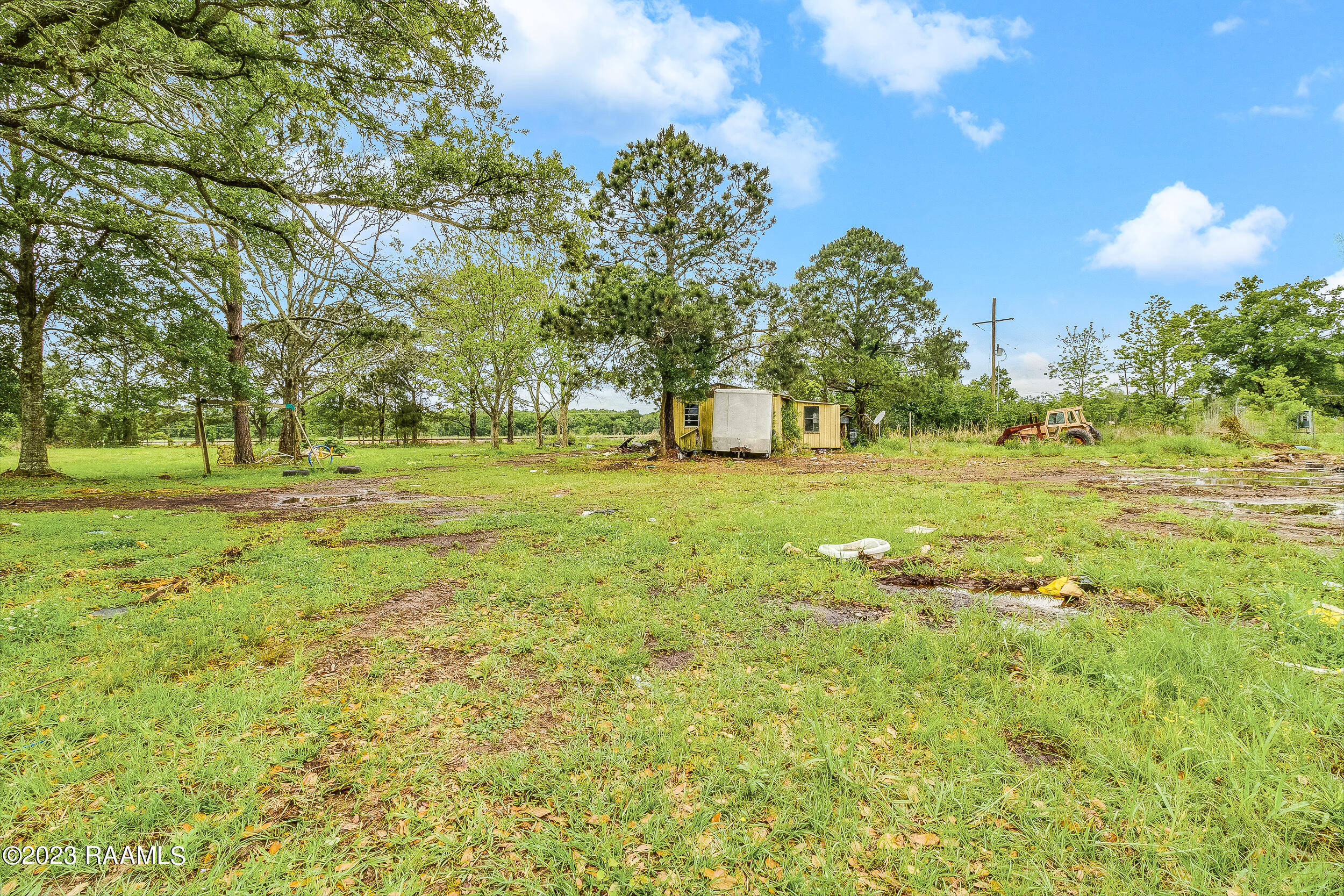 113 Adras Road New Iberia, LA 70560 - Photo 6 of 8 113 Adras Rd-2