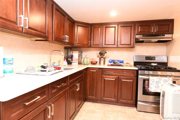 $1,150,000 | 2056 Continental Avenue | Pelham Bay