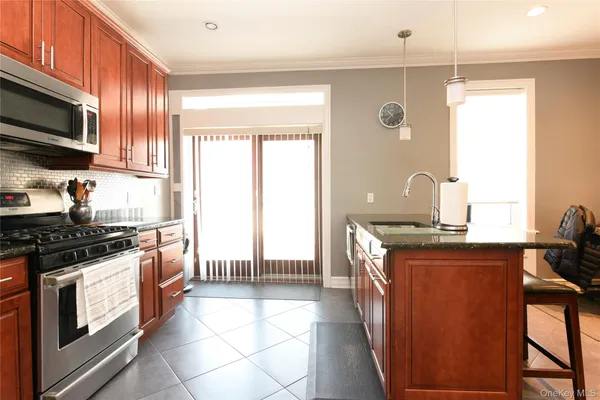 $1,150,000 | 2056 Continental Avenue | Pelham Bay