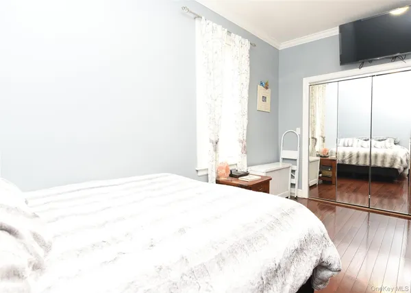 $1,150,000 | 2056 Continental Avenue | Pelham Bay