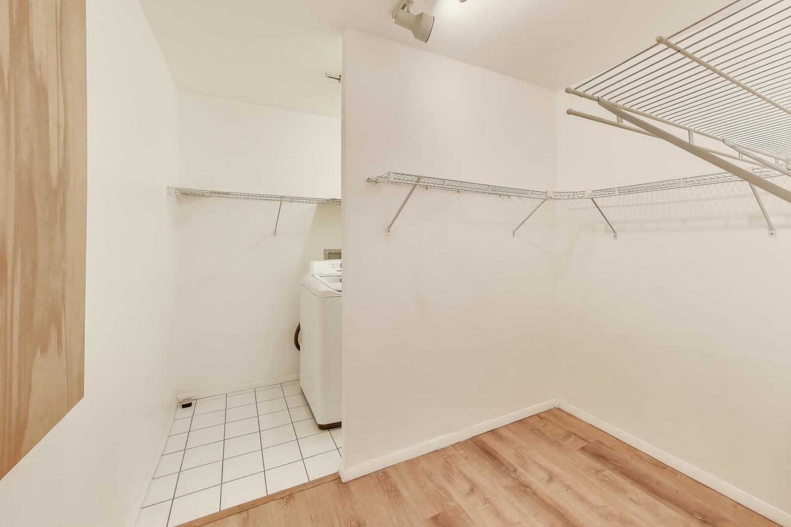 5400 North Sheridan Road, Unit 210 Chicago, IL 60640 - Photo 9 of 14