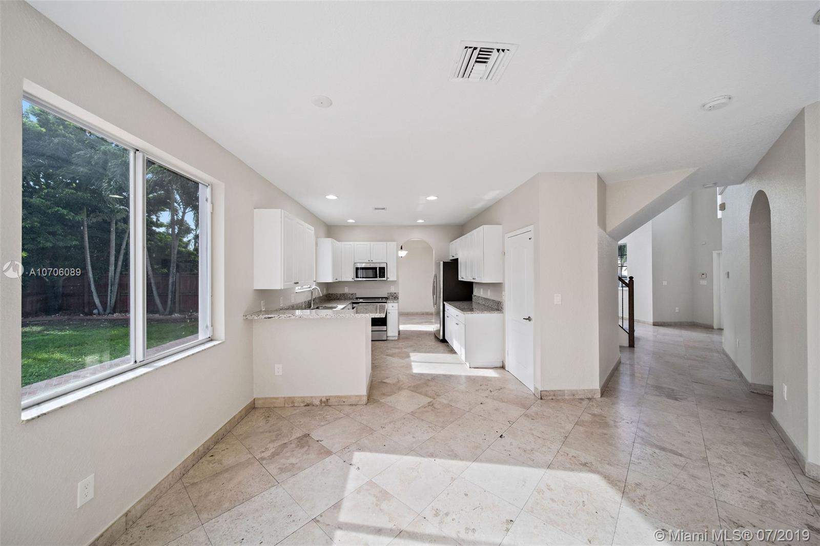 1610 Southwest 154th Path Miami, FL 33185 - Photo 11 of 29 Gallery Image 11