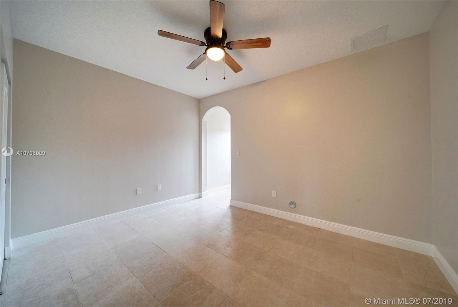 1610 Southwest 154th Path Miami, FL 33185 - Photo 16 of 29 Gallery Image 16