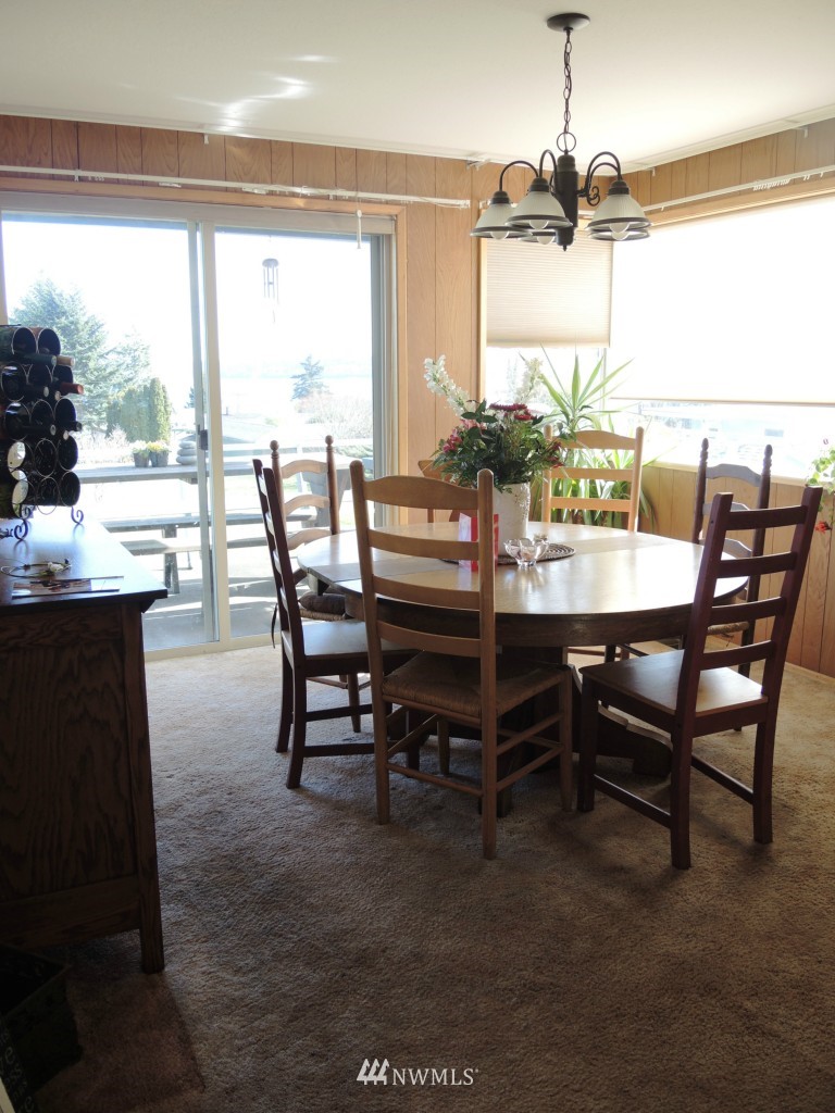 6515 Humphrey Road Clinton, WA 98236 - Photo 9 of 17 Gallery Image 9