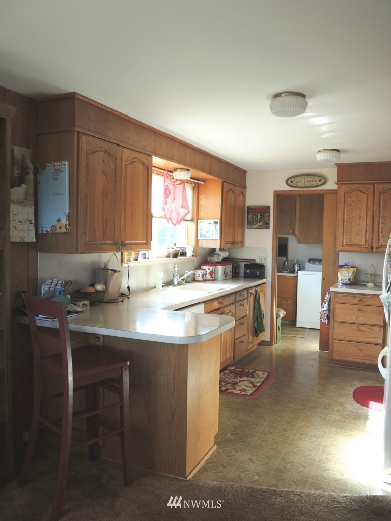 6515 Humphrey Road Clinton, WA 98236 - Photo 10 of 17 Gallery Image 10