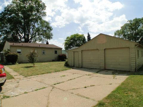 1208 West Bristol Road Flint, MI 48507 - Photo 5 of 5 20132206-5.JPG