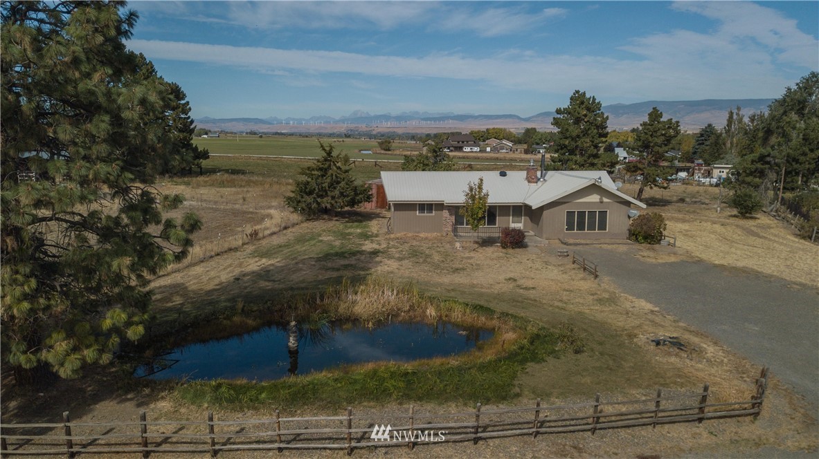 1671 Hanson Road Ellensburg, WA 98926 - Photo 1 of 30 Gallery Image 1