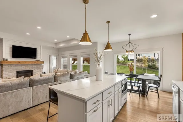 $699,000 | 6482 East Crown Crescent, Ammon, ID 83406