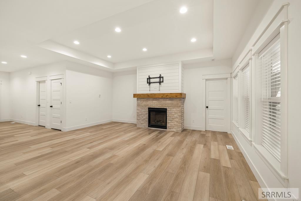 6482 East Crown Crescent Ammon, ID 83406 - Photo 16 of 61