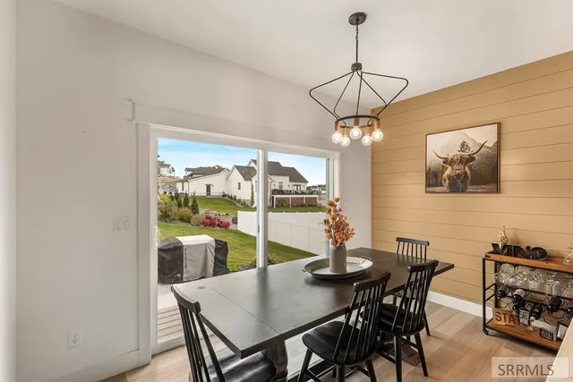 $699,000 | 6482 East Crown Crescent, Ammon, ID 83406