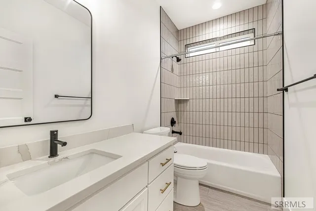 $698,000 | 6482 East Crown Crescent, Ammon, ID 83406