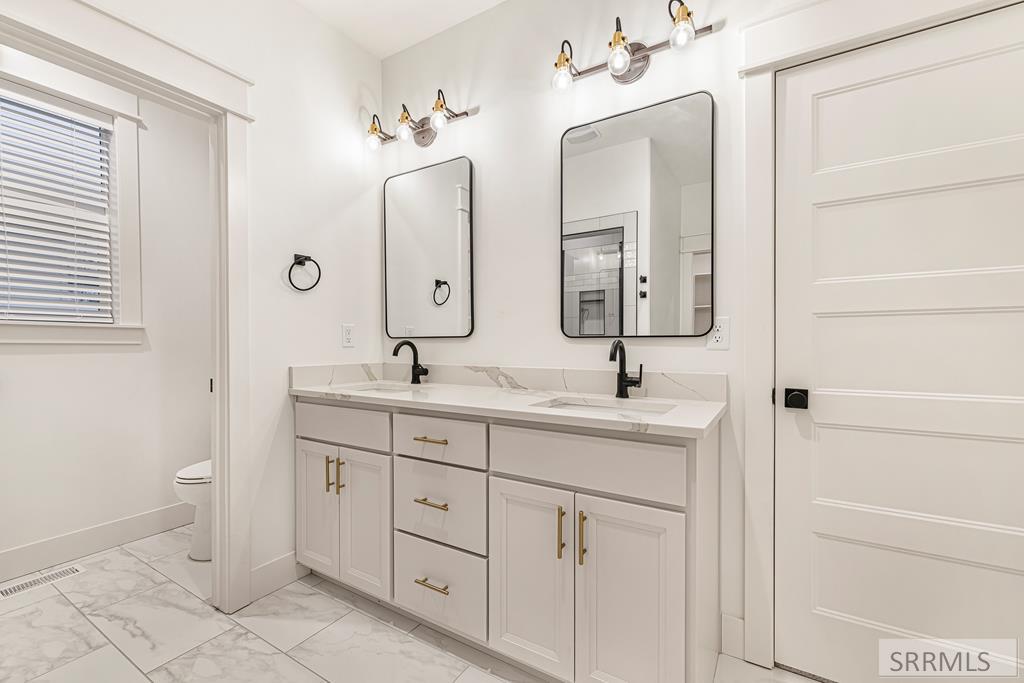 6482 East Crown Crescent Ammon, ID 83406 - Photo 25 of 61