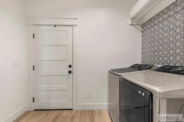 $699,000 | 6482 East Crown Crescent, Ammon, ID 83406