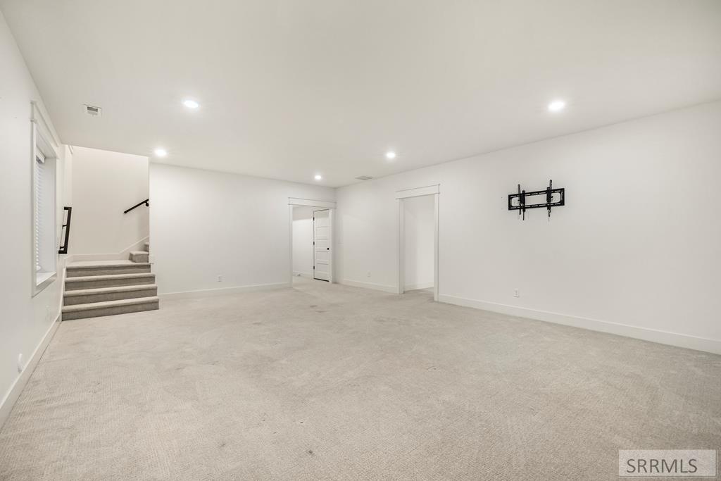 6482 East Crown Crescent Ammon, ID 83406 - Photo 30 of 61