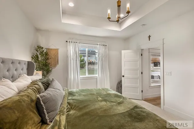 $699,000 | 6482 East Crown Crescent, Ammon, ID 83406